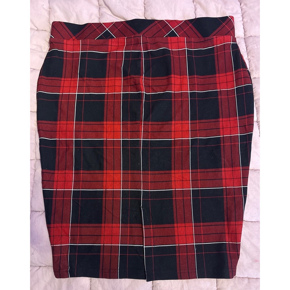 Torrid Plus Size Womens Red Black Plaid Pencil Skirt Stretch Career Size 1 - Picture 3 of 8